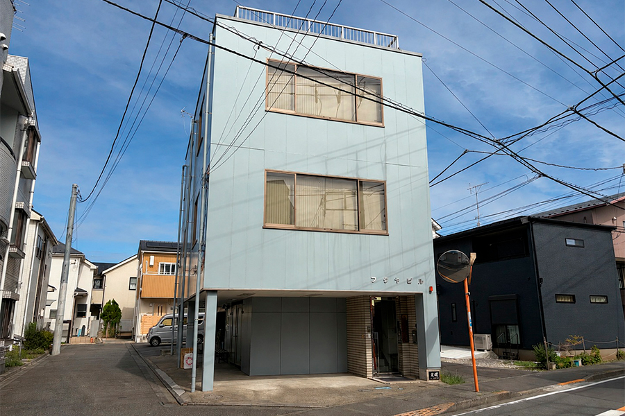 社屋外観